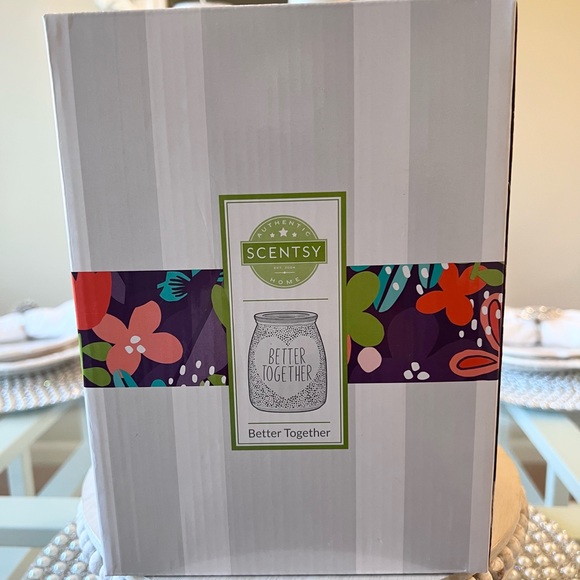 ❤️ SCENTSY Better Together Wax Candle Warmer Heart Love Valentine’s Decor Pink - Picture 5 of 5
